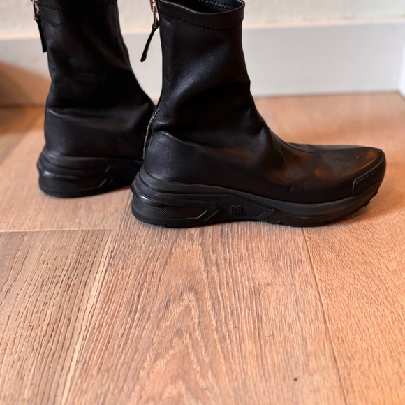 Givenchy boots - Picture 2 of 3